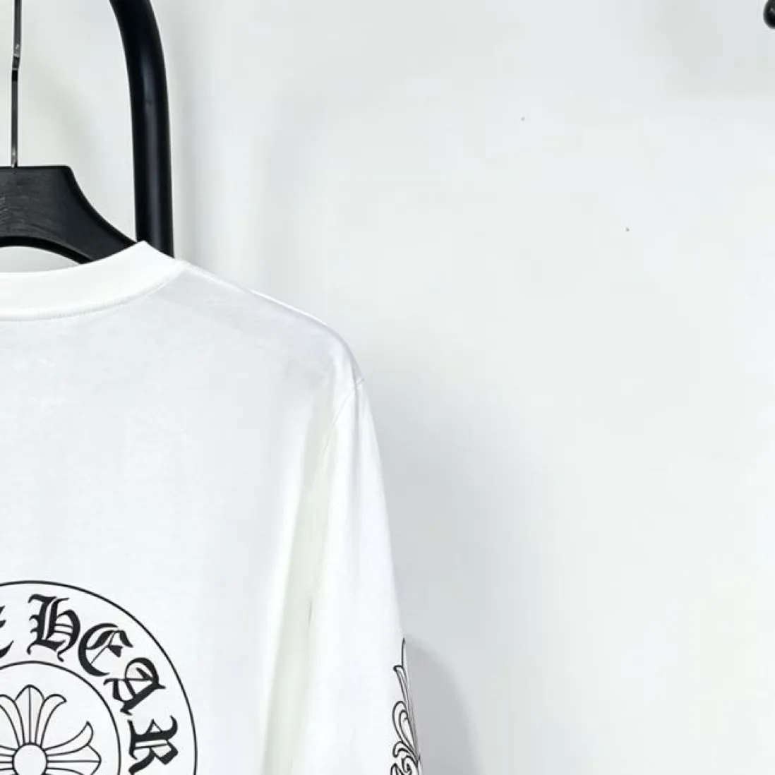 ：MG 13 Chrome Hearts T Classic ，Black White ， Size 。 ， ， Breathable 。 ， ； Logo ，Retro 。 ， 、 ， ， 。 Size：S—XL ：Black White